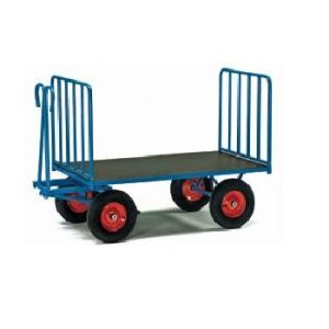 Zorra De Carga con Lanza De Arrastre